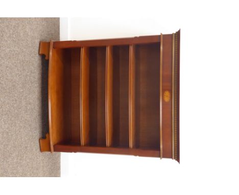 Reproduction mahogany bow front bookcase, three adjustable shelves, bracket feet, W91cm, H107cm, D41cm Condition Report & Fur