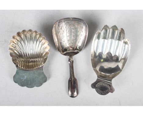 A George III silver novelty caddy spoon in the form of a hand with engraved tab handle, Birmingham 1806 by John Thropp, lengt