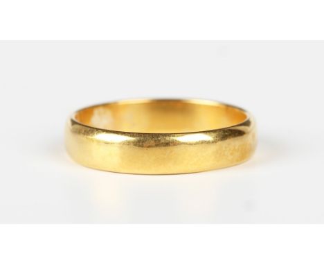 A 22ct gold wedding ring, Birmingham 1912, weight 5.2g, ring size approx S.Buyer’s Premium 29.4% (including VAT @ 20%) of the