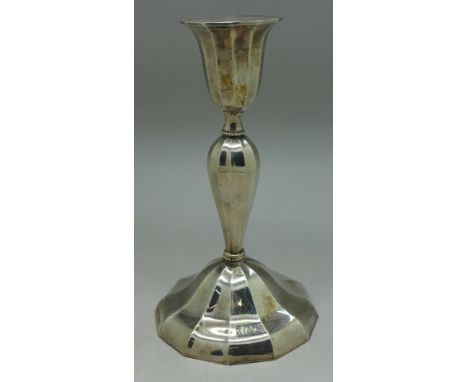 A continental silver candlestick, 105g, height 16cm