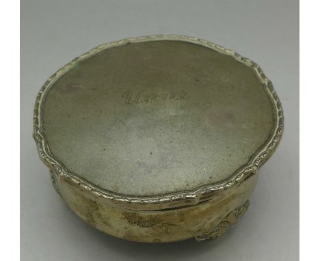 A silver trinket pot, marked .830, with inscription Unni, diameter 9cm