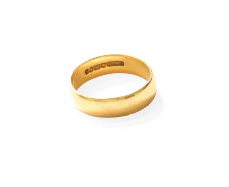 A 22 Carat Gold Band Ring, finger size IGross weight 3.8 grams.