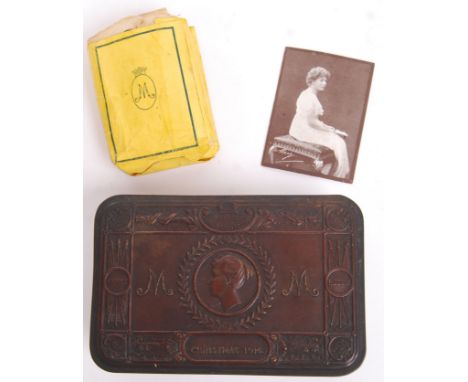 An original vintage WWI First World War Princess Mary Christmas 1914 gift tin. Comes with its original pack of 15 unsmoked wo