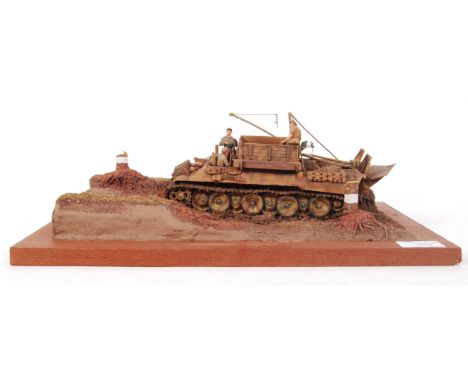 MILITARY MODEL: A superb museum quality WWII Second World War military model diorama. Showing an armoured military vehicle. T