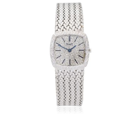Piaget. A lady's 18K white gold manual wind bracelet watchReference: 9231 P5Date: Birmingham Import Mark for 1965Movement: 18