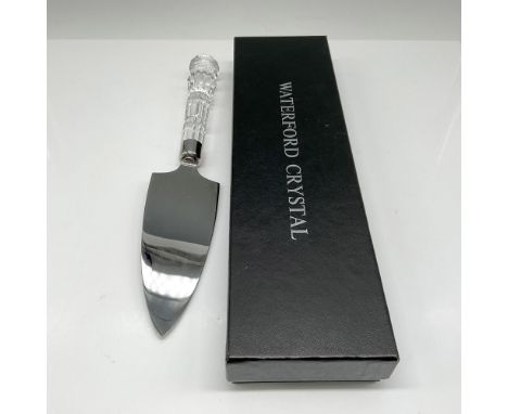 Designed crystal handle with silver plated server. This item has its original box: 12"L x 3.5"W x 1.5"H. Issued: 20th century