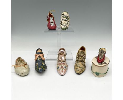 Art is a look back in time based on shoe styles. Mix of styles for ballerina to high end. Popular Imports, Metropolitan Museu