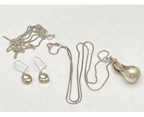 A selection of 925 silver items (silver chain for scrap)