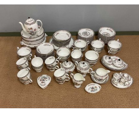 WEDGWOOD; a 'Kutani Crane' R4464 dinner and tea service.Condition Report: Overall in very good condition. The pattern is not 