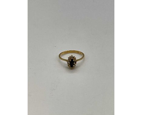 An 18ct yellow gold sapphire dress ring (one stone missing), size M, approx. 2.5g.