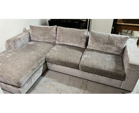 L Shaped contemporary sofa in a chenille fabric (H66cm W298cm and 190cm D105cm SH298cm)
