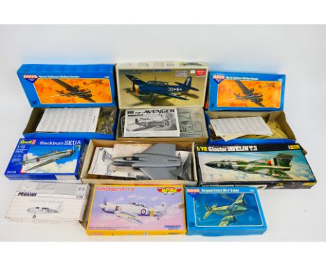 Revell - Heller - Academy - Novo - Pegasus - Other - Eight boxed 1:72 scale plastic military aircraft model kits. Lot include