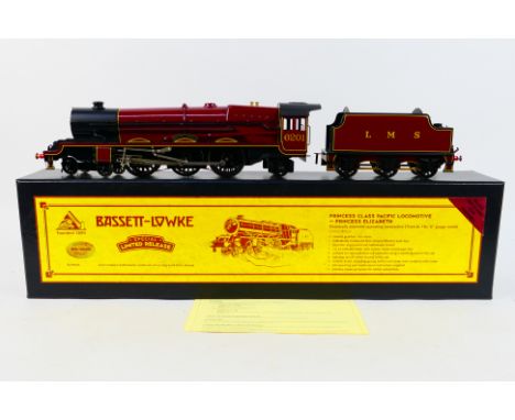 Bassett-Lowke - A limited edition boxed O gauge Princess Class 4-6-2 locomotive and tender number 6201 named Princess Elizabe