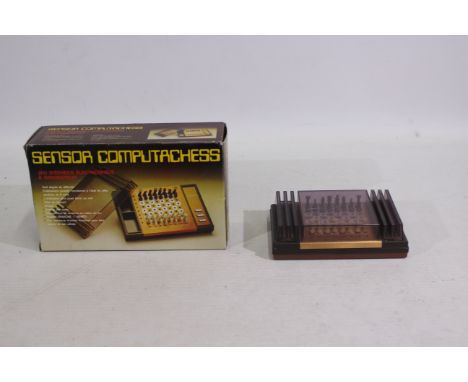 Eureka Electronics - Sensor Computachess - A boxed electronic chess game. Chess set appears good, although has a slight crack