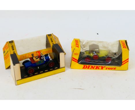 Dinky Toys - Two boxed Dinky Toys. Lot consists of #476 1913 Morris Oxford (Bullnose); plus #475 1908 Ford Model T. Models ap