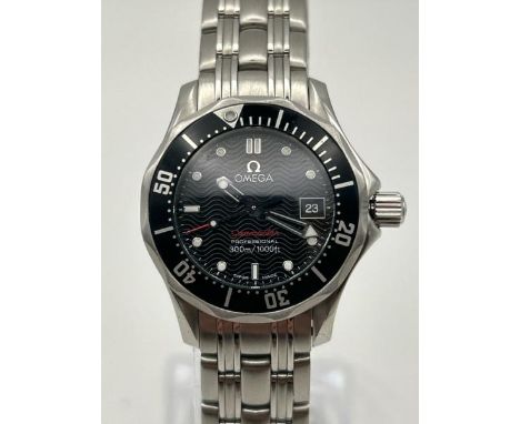 Omega Seamaster 3000 6501/827 Ladies Quartz Watch circa late 1980's. With Black Dial, Rotating Bezel &amp; Bracelet Strap. Ap