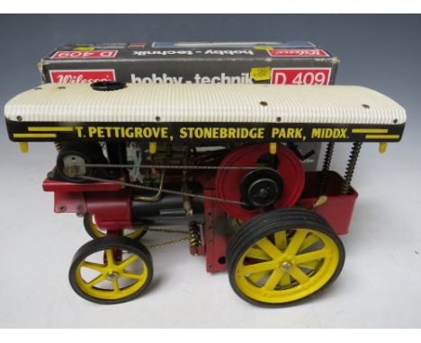 A BOXED WILESCO D409 SHOWMANS TRACTION ENGINE 