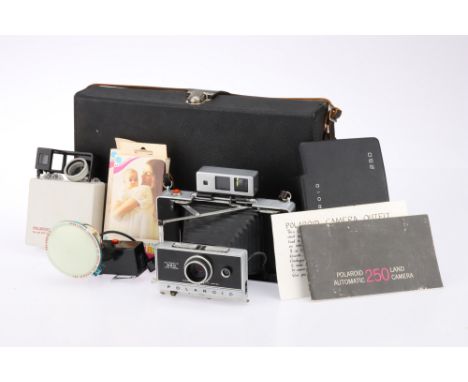 A Polaroid 250 Instant Camera Outfit, to include a Polaroid 250, body G-VG, shutter working, optics G, with two sets of M3 fl