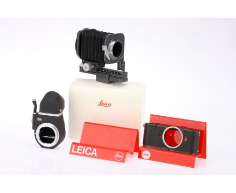 Two Leitz Wetzlar Close Up Acessories comprising a Visoflex III reflex housing with OTXBO 90 degrees magnifier and a Focusing