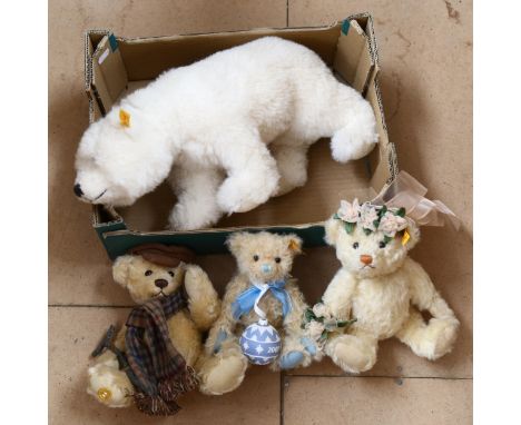 4 Steiff and Franklin Mint teddy bears, including a Steiff polar bear (4) 