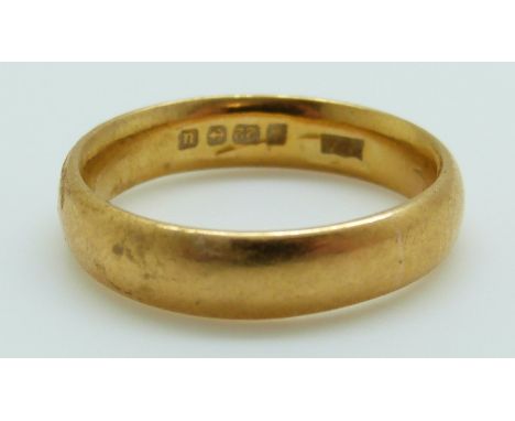 A 22ct gold wedding ring, 6.5g (size M/N) 