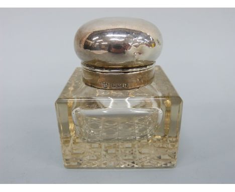 An Edward VII hallmarked silver and cut glass inkwell, Birmingham 1907, width 8cm