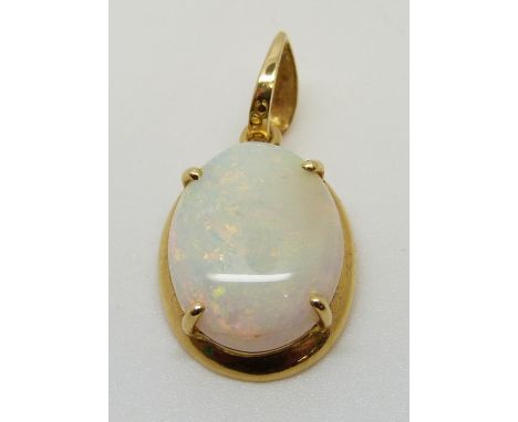 An 18ct gold pendant set with a white opal