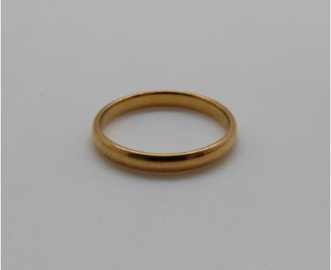 A 22ct gold wedding band, 2.4g, size K/L 