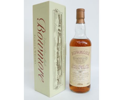 Bowmore Distillery 1967 Islay single malt Scotch whisky, 75cl, 43% vol, in original box. 