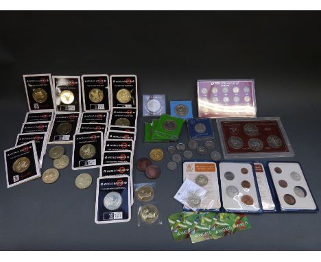 A collection of medal coins, first decimal coin sets etc 