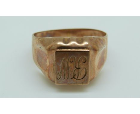 A 9ct rose gold signet ring, 3.3g (size O/P)