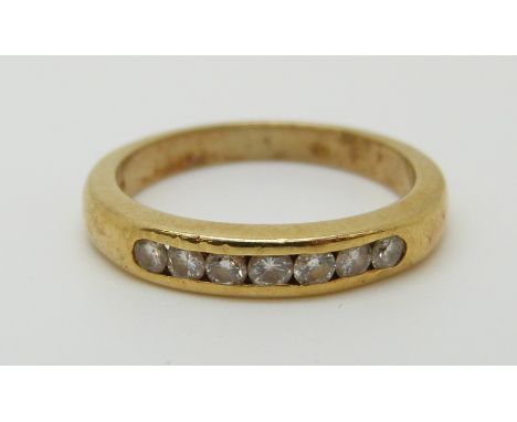 An 18ct gold ring set with diamonds, 3.66g (size K) 