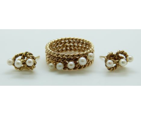 A 9ct gold textured ring set with three pearls, by Hopper Bolton, with matching earrings, 7.2g