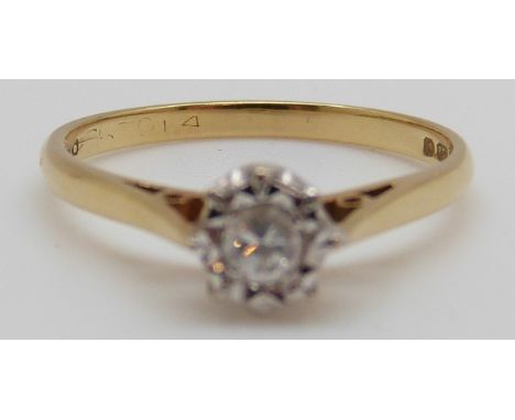 An 18ct gold ring set with a diamond of approximately 0.14ct, 2.6g (size O)