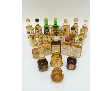 Twenty-two Scotch whisky miniatures including Macleod's 8 year, Dewar's, Dimple, Crawford's etc 