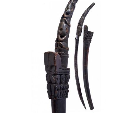 dating: First half of the 20th Century provenance: Sumatra, Curved, single-edged blade, chiselled at the base. Wooden grip, e