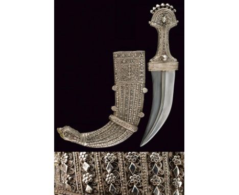 dating: First half of the 20th Century provenance: Arabian Peninsula, Wide, curved, double-edged blade with central raiser. G