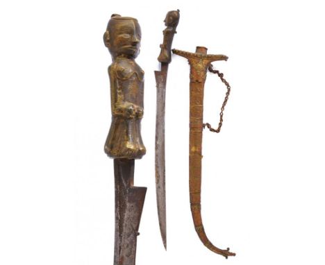 dating: early 20th Century provenance: Sumatra, Slightly curved, single-edged blade, with a rest and small carving at the bas