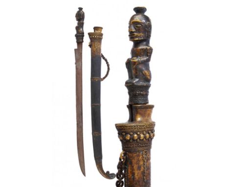 dating: End of 19th beginning of 20th Century provenance: Sumatra, Slightly curved, single-edged blade, in pamor, with a rest