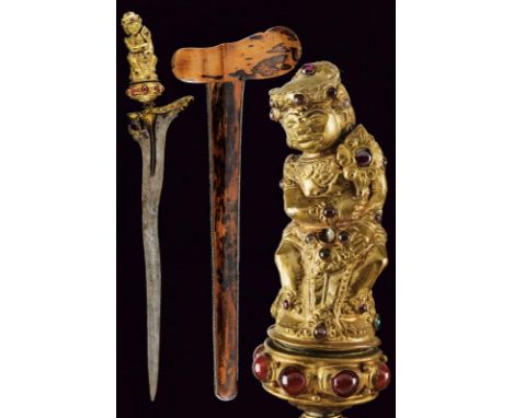 dating: early 20th Century provenance: Bali, Slightly undulated double-edged blade, in fine pamor, with finely chiselled base