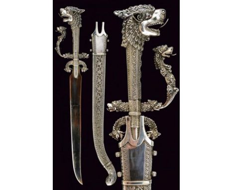 dating: 19th Century provenance: Ceylon, Flat and thin blade in silvered copper. Solid silver hilt with langets among the two