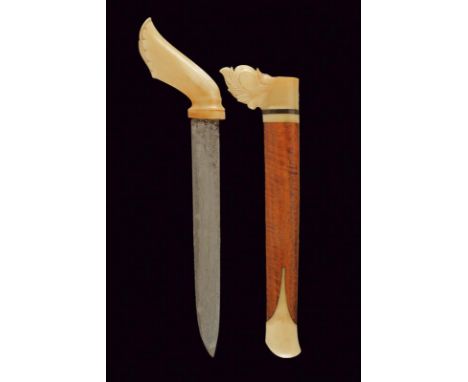 dating: Second half of the 19th Century provenance: Sumatra, Straight, single-edged blade, in fine pamor. Ivory hilt, embosse