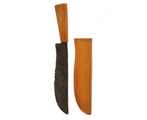 dating: 19th/20th Century provenance: Giava, Wide, single-edged blade, in pamor, 19th century. Wooden, faceted grip and woode