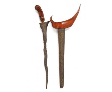 dating: First half of the 20th Century provenance: Giava, Undulated double-edged blade, in pamor, curls and wings in the cent