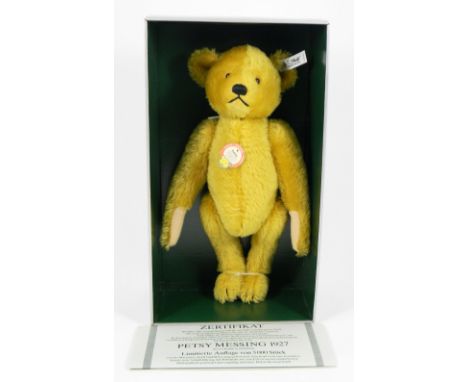 Steiff Petsy 1927 Limited Edition Teddy Bear, 02712/5000, golden hohair bear 19889/90 replica with centre seam, boxed with ce