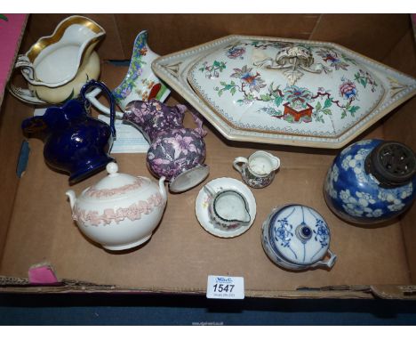 A quantity of china including Wedgwood Queensware pink on cream sugar bowl, blue and white oriental ginger jar (wooden lid a/