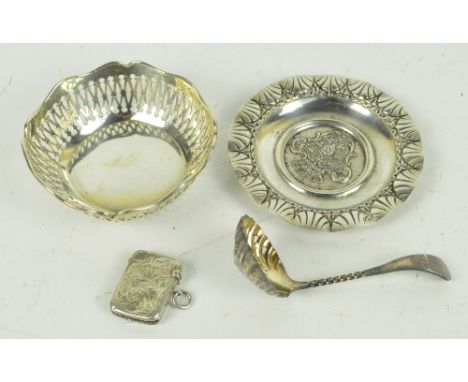 A small group of silver items comprising George VI hallmarked silver pierced fluted bowl, William Hair Haseler, Birmingham 19