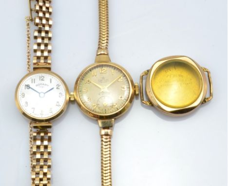 ROTARY; a 9ct yellow gold cased lady's wristwatch, the circular brushed dial set with Arabic numerals and inscribed 21 jewels