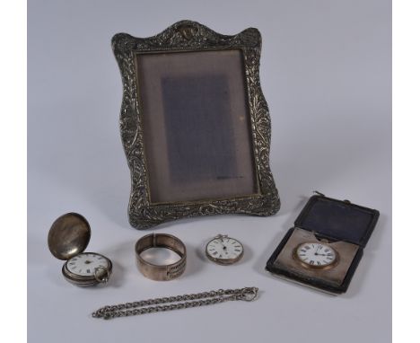 A small collection of miscellaneous  including a silver fusee pocket watch by Fairbrother of Kensington number 1323, a furthe