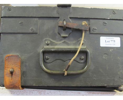 Vickers Machine Gun Aiming Lamp, case marked 'MG MkIII Chadwick Carroll Hamilton Canada'.